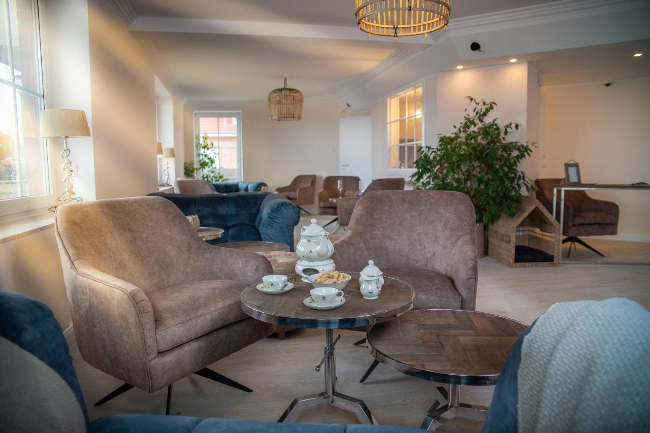 Hotel Duenenlaeufer Carolinensiel Bagian luar foto